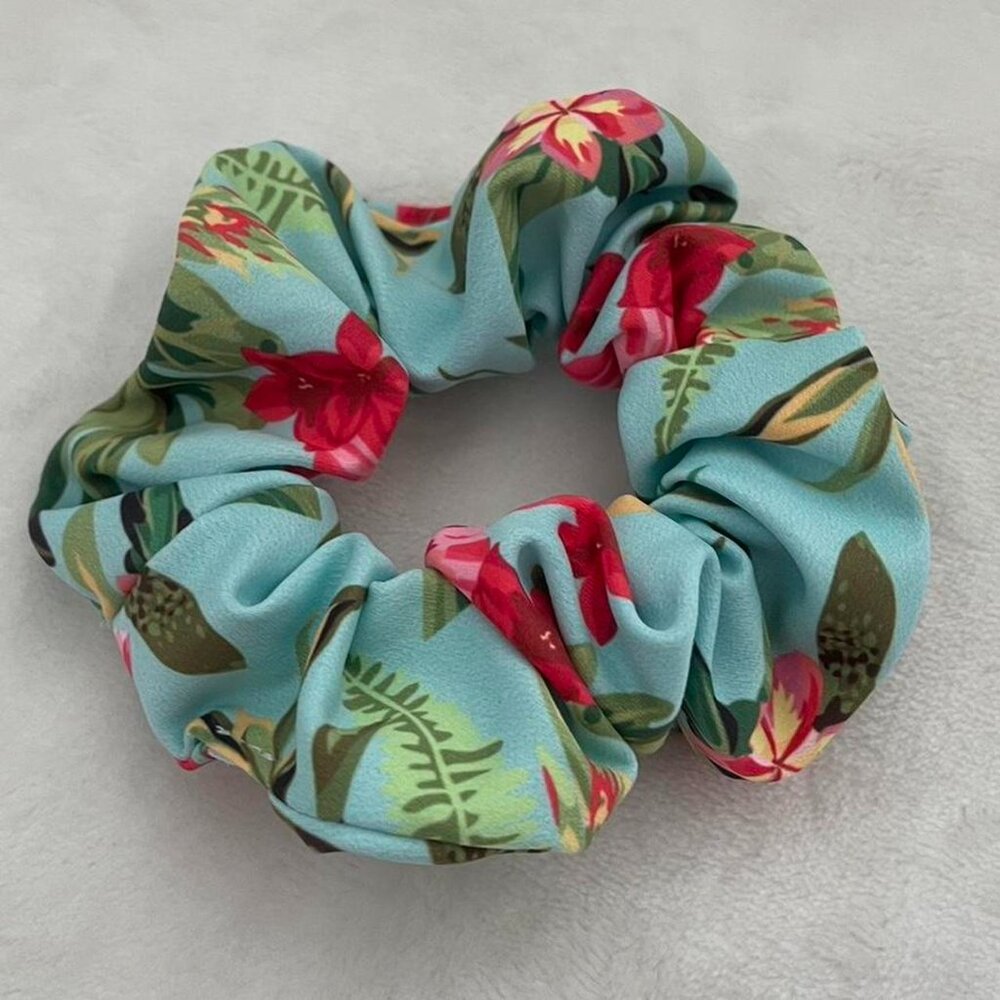 Hair tie / scrunchie